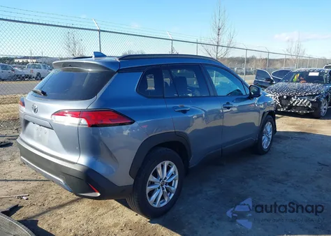 2023 Toyota Corolla Cross Le z USA, uszkodzony, nr VIN 7MUCAAAG2PV046115